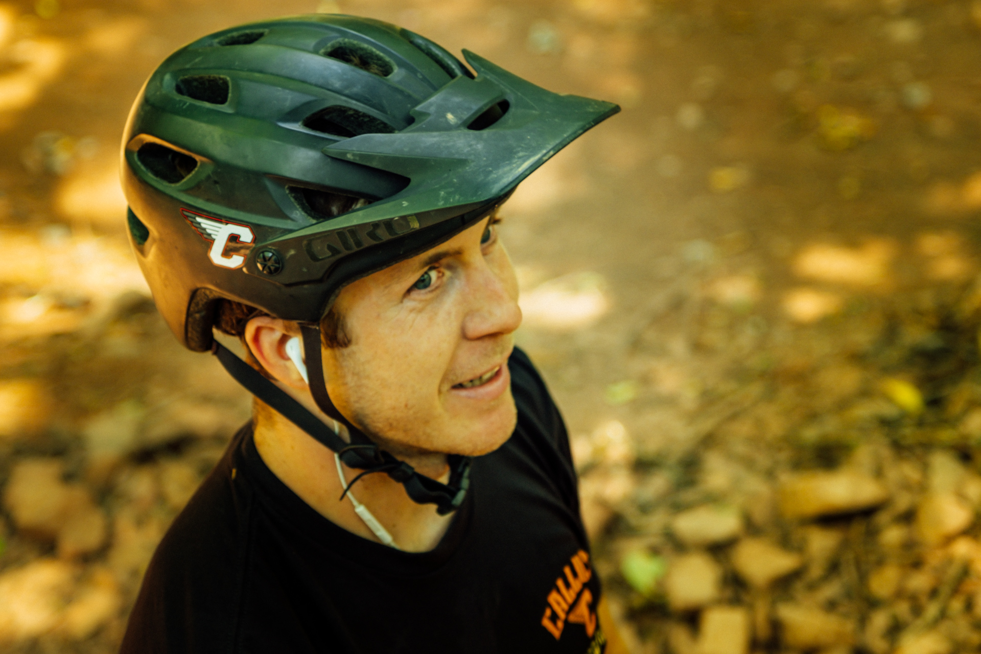 Devon White sporting the Callus logo on his helmet.